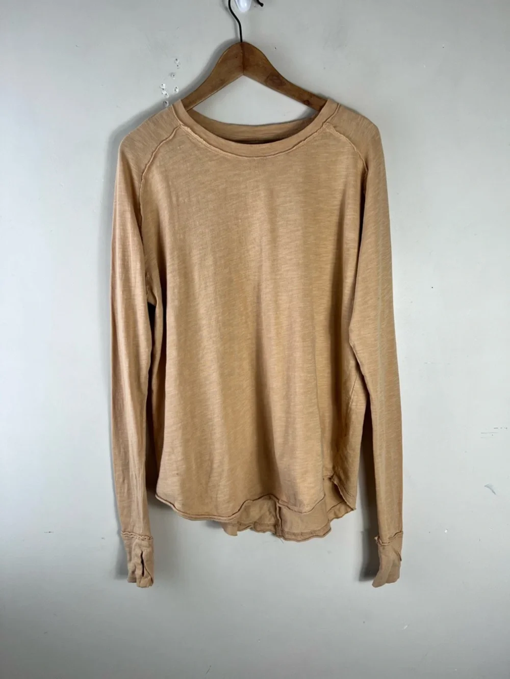 Free People We The Free Arden Tee Long Sleeve Size XS Oversized In Camel Cotton - Picture 2 of 10